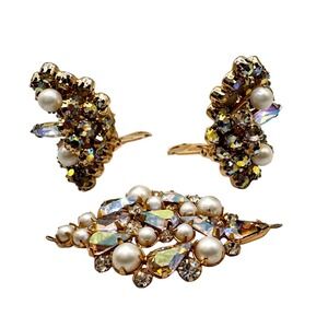 Alice Caviness Vintage Aurora Borealis Rhinestone Faux Pearl Jewelry Set Gold